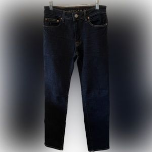 American Eagle Men’s Blue Jeans. Size Men’s 29x32. Color Blue.